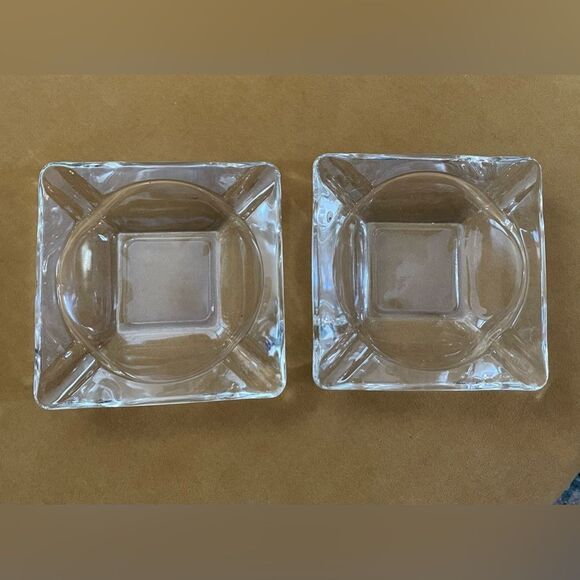 Vintage 2 Clear Square Glass Ashtray MCM - Picture 1 of 3